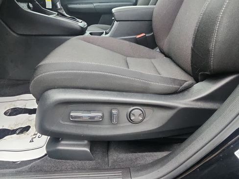 Certified 2024 Honda CR-V EX image 17