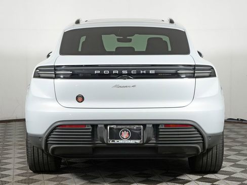 Used 2025 Porsche Macan 4 Electric w/ Premium Package AWD/4WD image 6