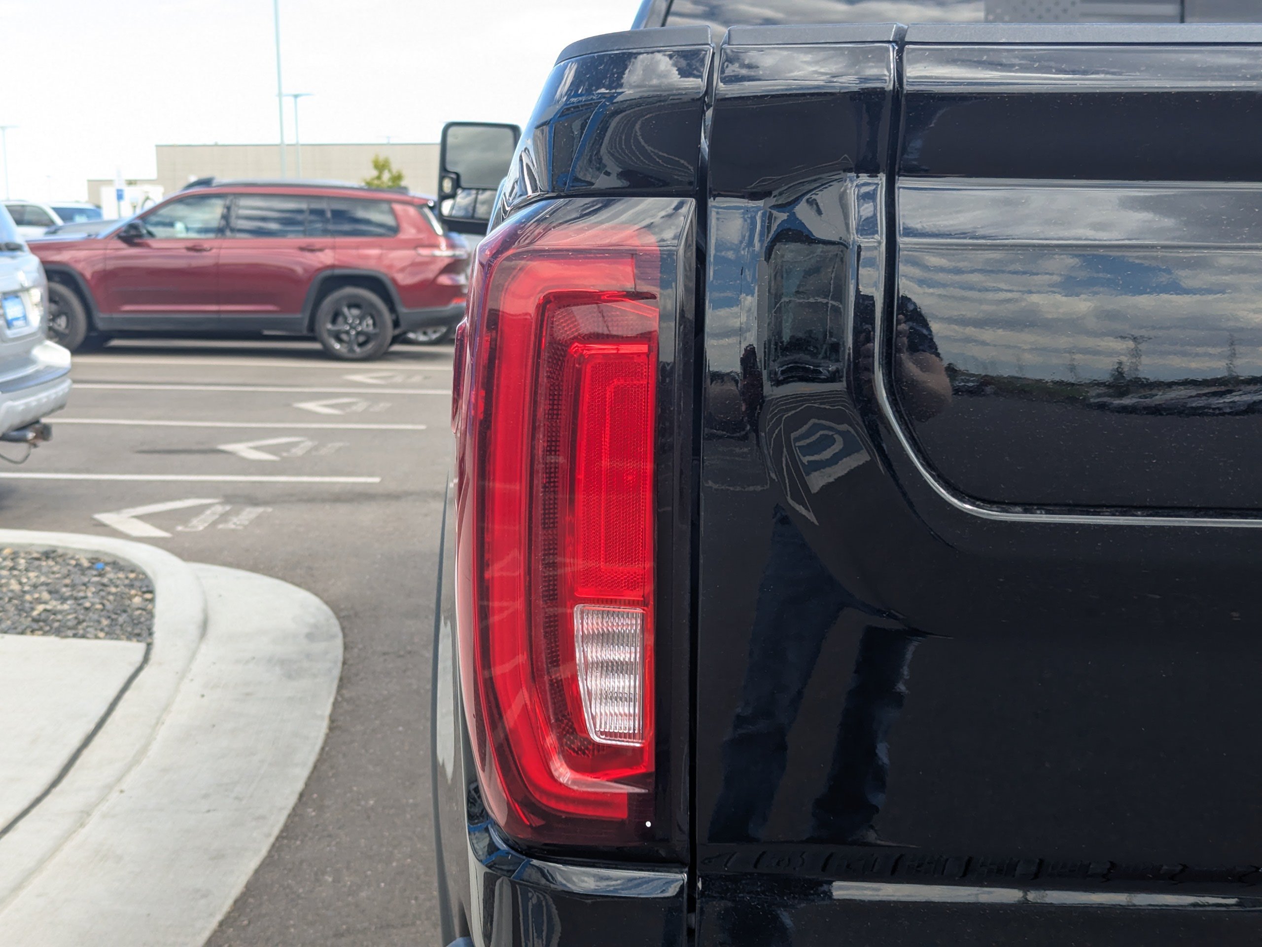 Used 2020 GMC Sierra 2500 Denali w/ Denali Ultimate Package AWD/4WD image 42