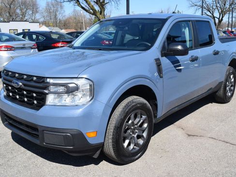 Used 2024 Ford Maverick XLT image 2
