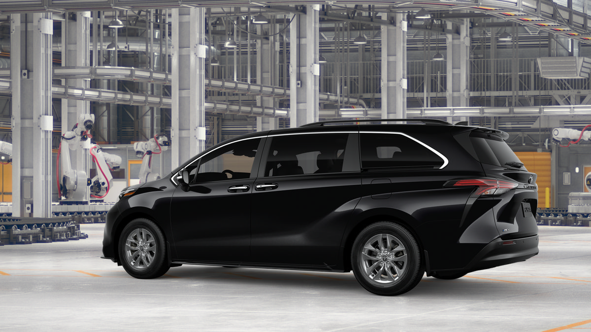 New 2026 Toyota Sienna XLE FWD image 5