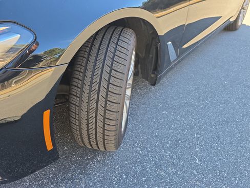 Used 2023 BMW 530i xDrive w/ Premium Package image 35