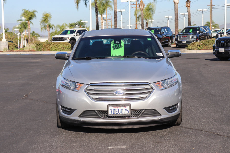 Used 2014 Ford Taurus Limited w/ Equipment Group 301A FWD image 2
