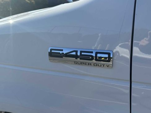 New 2026 Ford E-450 and Econoline 450 Super Duty w/ Power Equipment Group image 30
