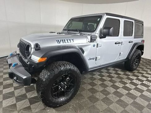 Used 2024 Jeep Wrangler Unlimited AWD/4WD image 6