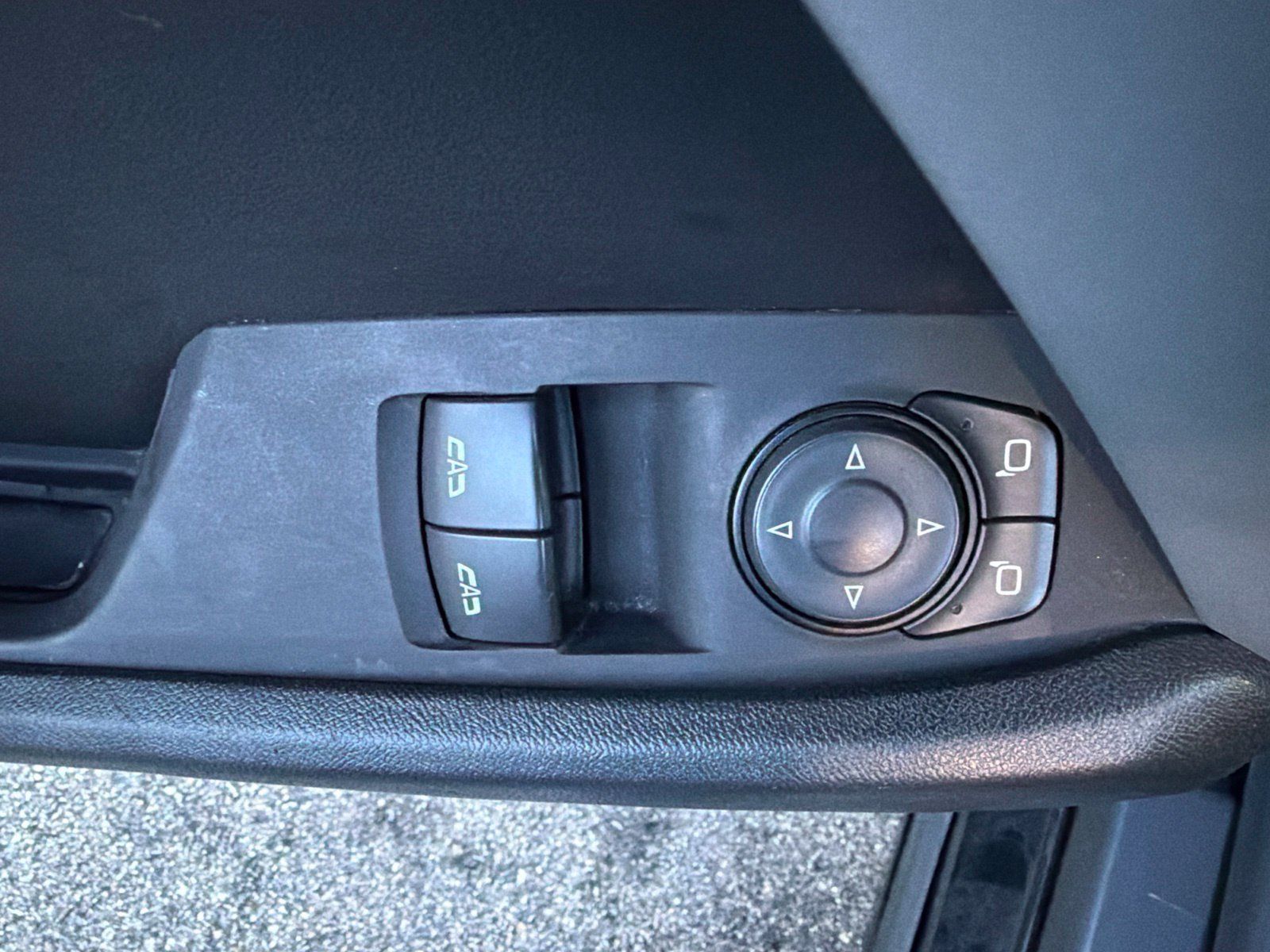 Used 2021 Chevrolet Camaro SS RWD image 12