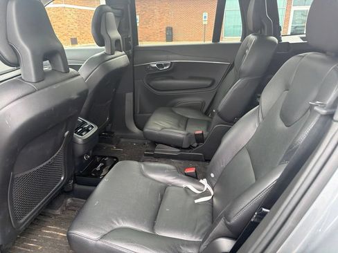 Used 2020 Volvo XC90 T6 Momentum w/ Protection Package AWD/4WD image 8