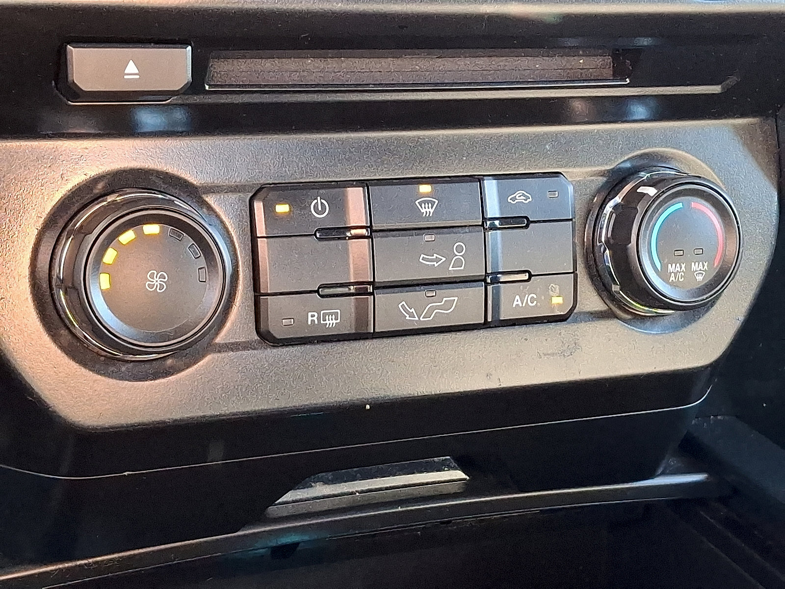 Used 2017 Ford F150 XL w/ Equipment Group 101A Mid AWD/4WD image 15