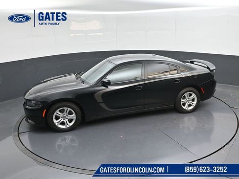 Used 2019 Dodge Charger SXT image 44