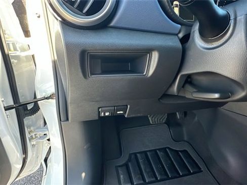 New 2025 Nissan Versa SV w/ Trunk Package image 29