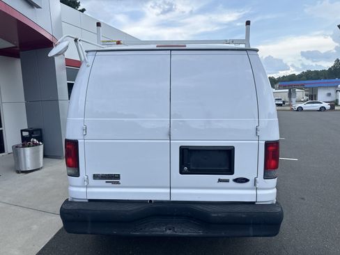 Used 2014 Ford E-250 and Econoline 250 w/ Commercial Cargo Van Package RWD image 7