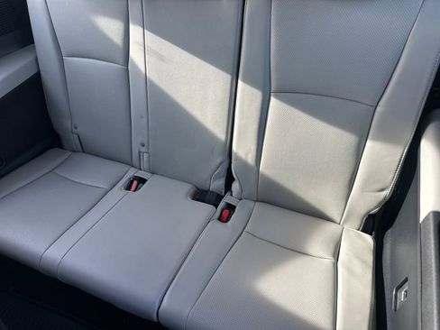 Used 2024 Toyota Grand Highlander XLE image 14