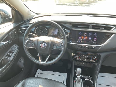 Used 2022 Buick Encore GX Essence w/ Experience Buick Package image 6