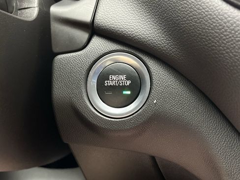 Certified 2022 Chevrolet Equinox LT w/ Driver Convenience Package image 20