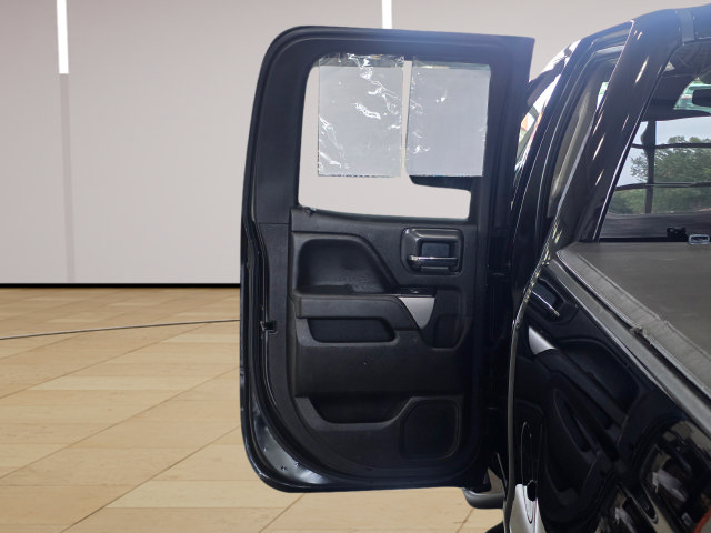 Used 2018 Chevrolet Silverado 1500 LT w/ Redline Edition AWD/4WD image 23