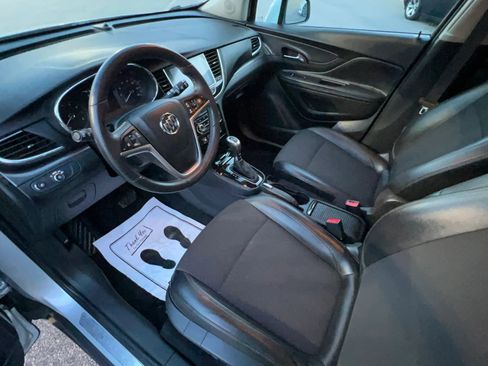 Used 2021 Buick Encore Preferred image 11