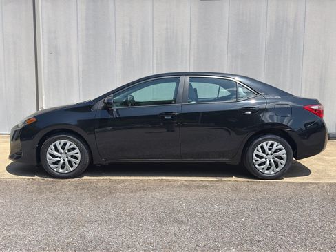 Used 2018 Toyota Corolla LE FWD image 6