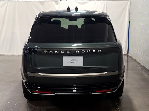 New 2026 Land Rover Range Rover Long Wheelbase SE image 8