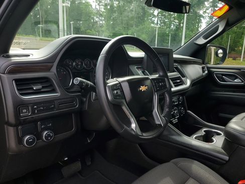 Used 2022 Chevrolet Tahoe LS RWD image 16