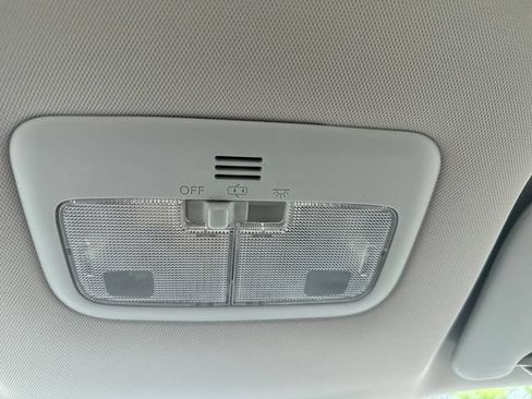 Used 2016 Toyota Corolla S FWD image 34