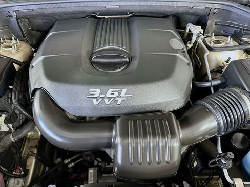 Used 2014 Jeep Grand Cherokee Laredo w/ Quick Order Package 23E image 8