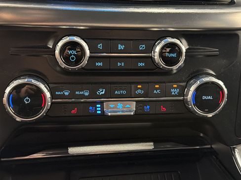 Used 2023 Ford F150 Lariat w/ Equipment Group 502A High AWD/4WD image 17