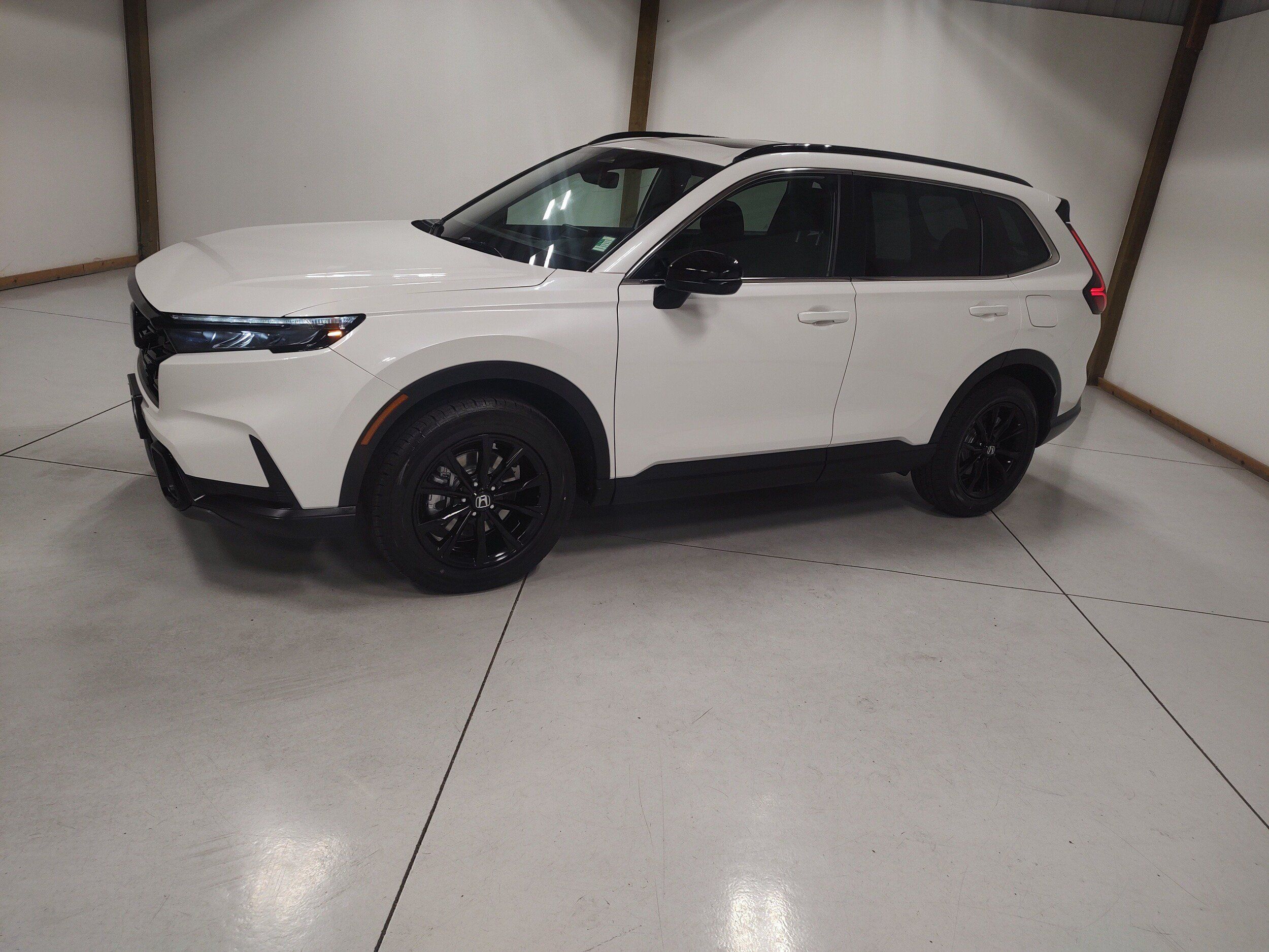 Used 2025 Honda CR-V Sport image 4