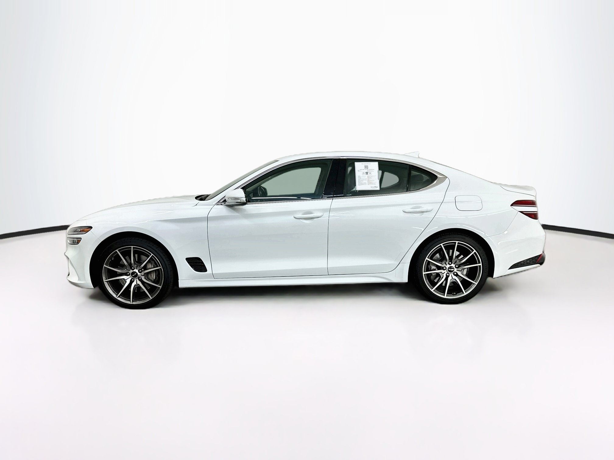 Used 2026 Genesis G70 2.5T AWD/4WD image 4
