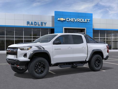 New 2026 Chevrolet Colorado ZR2 w/ Midnight Edition AWD/4WD image 2