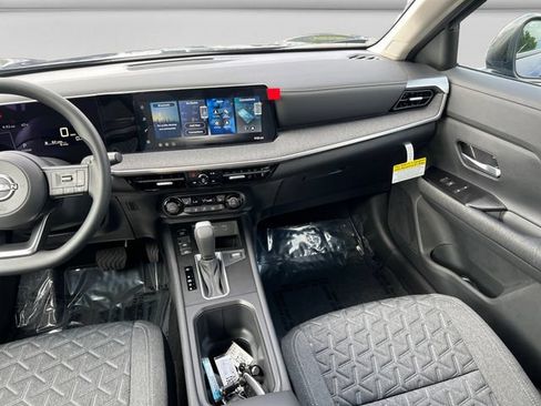 New 2026 Nissan Kicks SV w/ Cold Weather Package AWD/4WD image 15