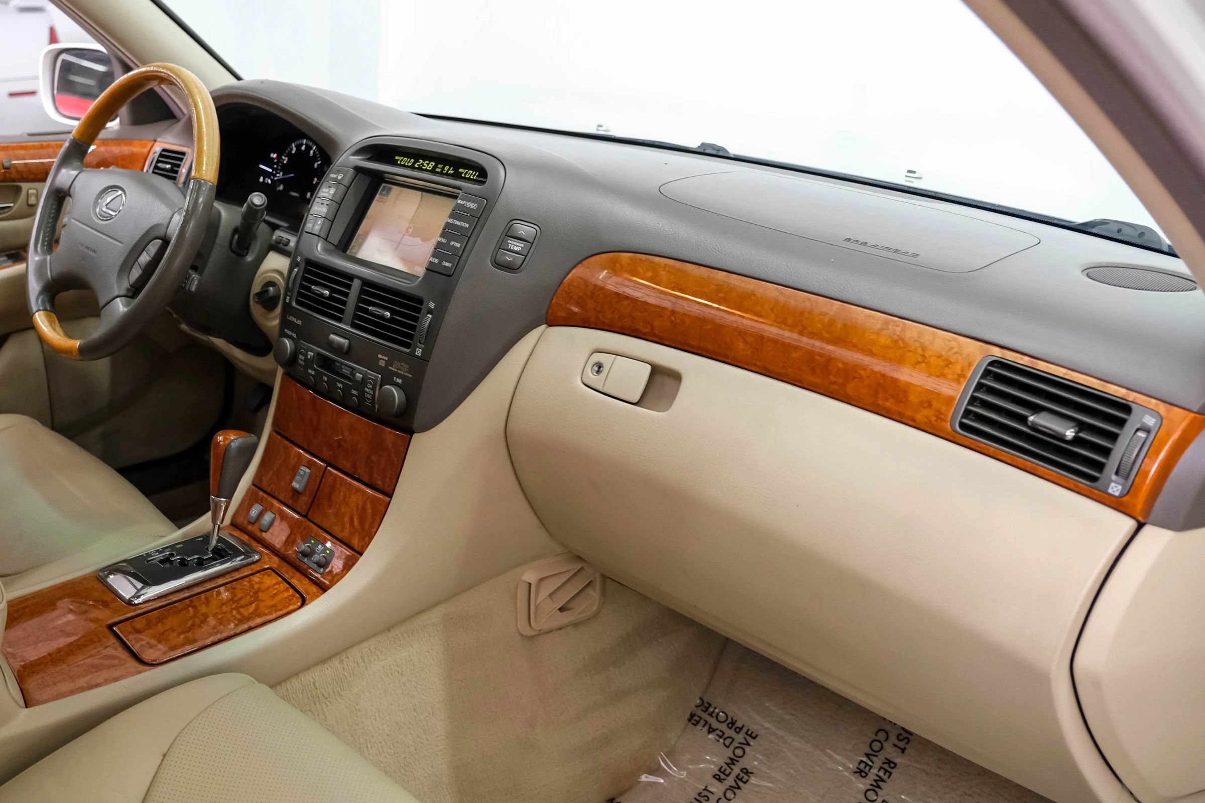 Used 2006 Lexus LS 430 w/ Modern Luxury Pkg RWD image 13