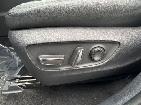 Used 2024 Toyota Grand Highlander XLE image 23