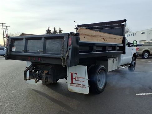 Used 1999 Ford F550 2WD Regular Cab Super Duty image 6