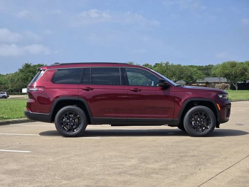 New 2026 Jeep Grand Cherokee L 4WD image 7
