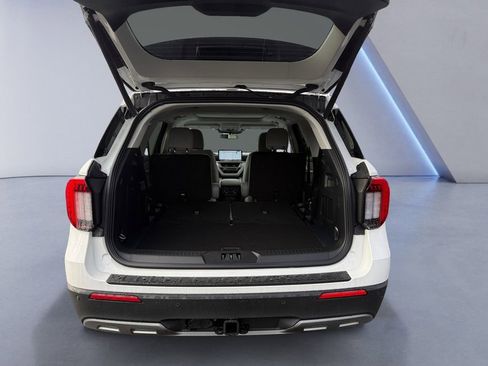 New 2026 Ford Explorer Active w/ Active Comfort Package image 19