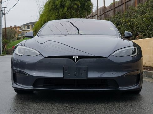 Used 2023 Tesla Model S Plaid image 3