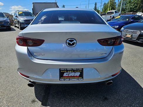 Used 2019 MAZDA MAZDA3 Sedan FWD image 5