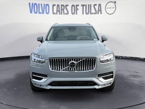 New 2025 Volvo XC90 B6 Plus image 8