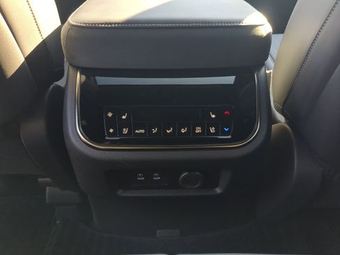 New 2026 INFINITI QX80 Autograph w/ Premium Cargo Package image 26