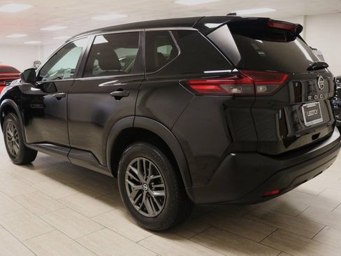 Used 2021 Nissan Rogue S FWD image 8