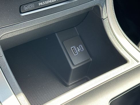 New 2024 Ford Edge SE image 20