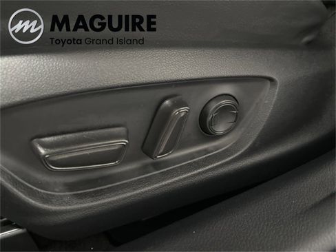 Used 2023 Toyota Camry XSE image 16