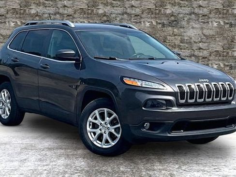 Used 2014 Jeep Cherokee Latitude AWD/4WD image 1