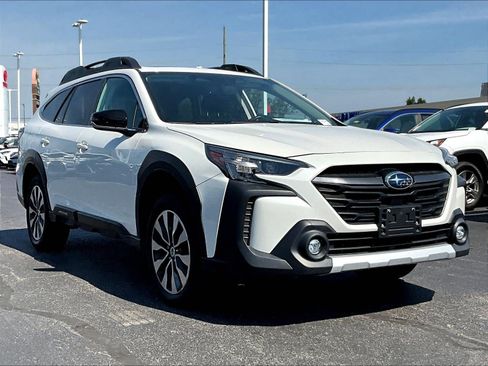 Used 2024 Subaru Outback Limited AWD/4WD image 3