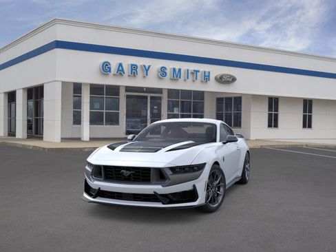 New 2025 Ford Mustang Dark Horse image 2