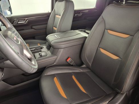 Used 2024 GMC Sierra 2500 AT4 w/ AT4 Premium Plus Package image 29