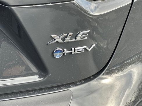 Used 2026 Toyota Corolla LE image 7