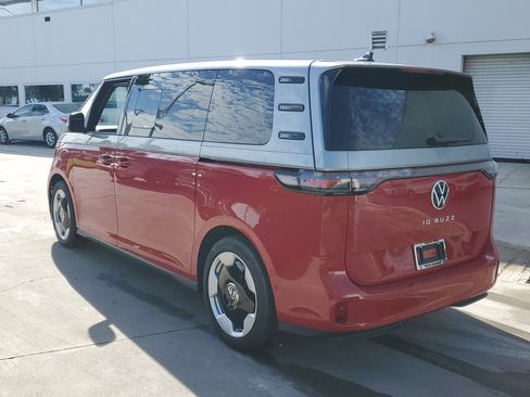 New 2025 Volkswagen ID. Buzz Pro S Plus image 3