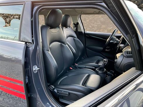 Used 2016 MINI Cooper S image 7