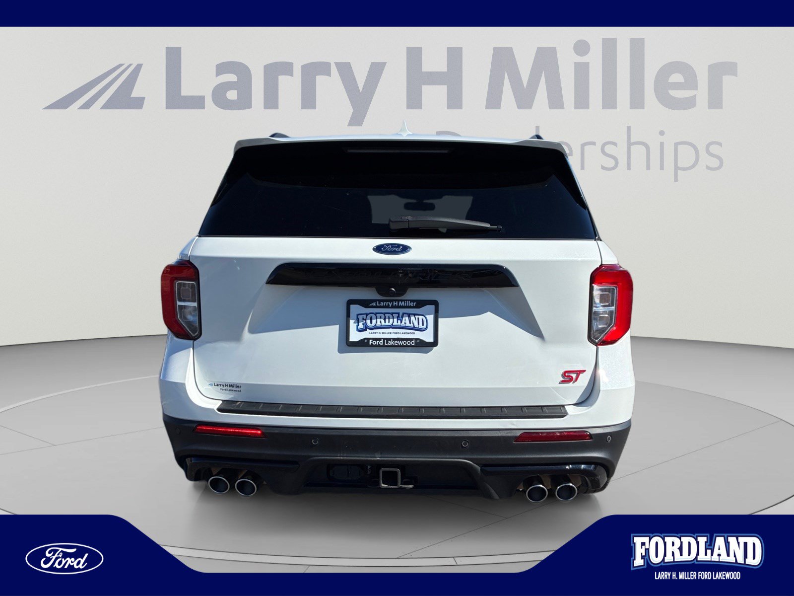 Used 2023 Ford Explorer ST w/ Equipment Group 401A AWD/4WD image 4